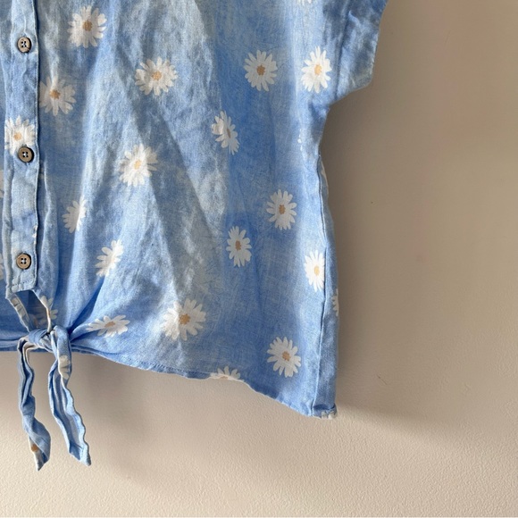 CHARLIE B | Daisy Print Linen Front-Tie Cerulean Top - Picture 6 of 6